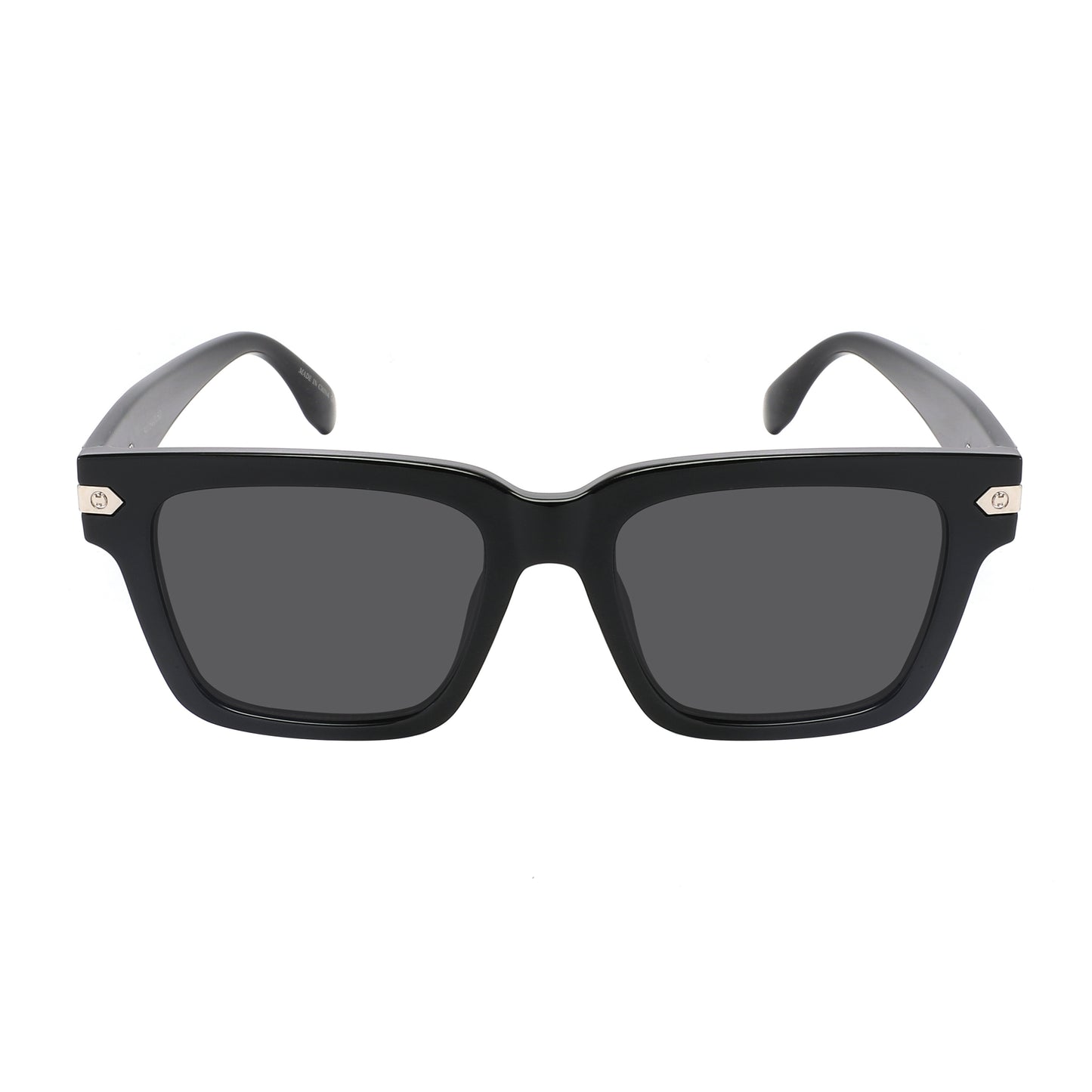 Beyond Classic Timeless unisex horned rim sunglasses blend iconic style with modern durability.
Black glossy frame, and smoke polycarbonate lenses.